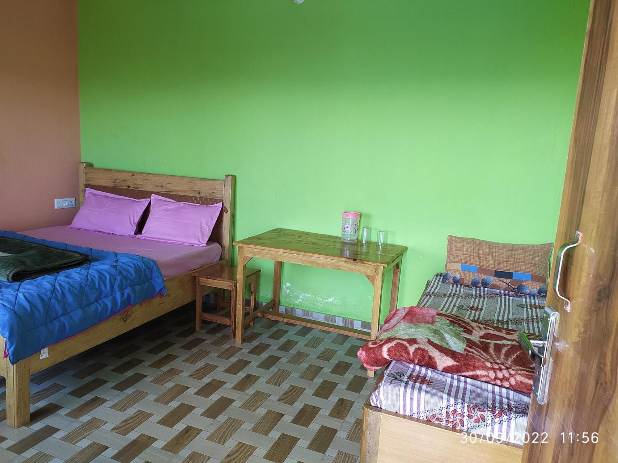 Mangalmurti Himalyan Homestay Hawalbagh الغرفة الصورة